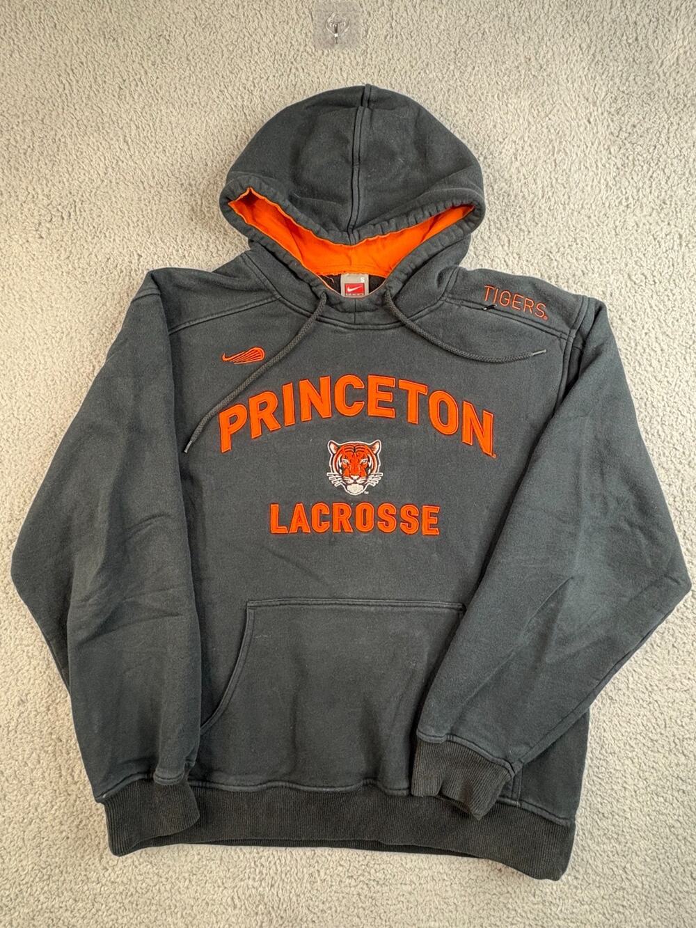 Nike Team Hoodie Men’s Small Black/Orange Princeton Tigers Lacrosse Long Sleeves